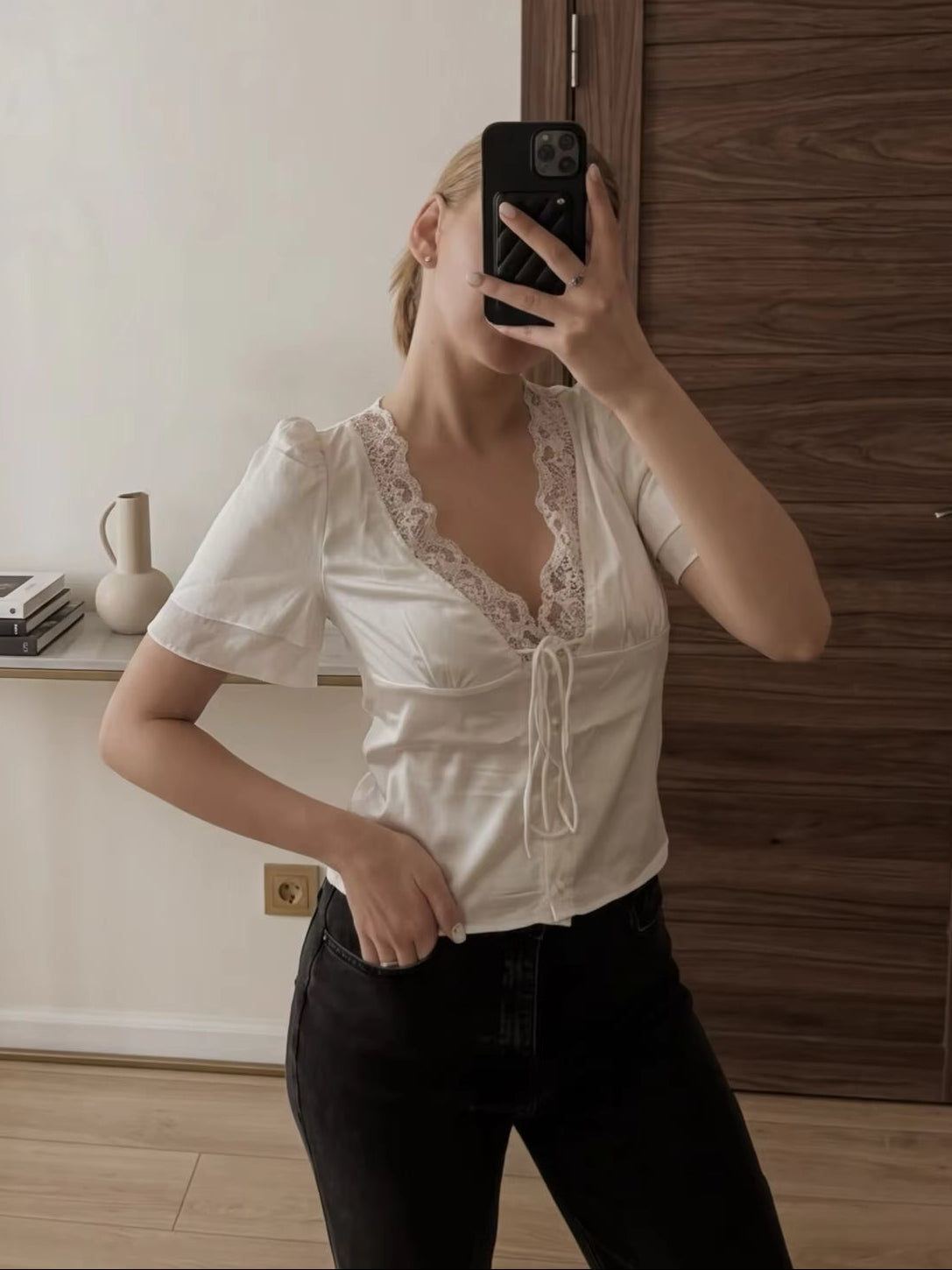 Blouse en satin et dentelle Nathalie