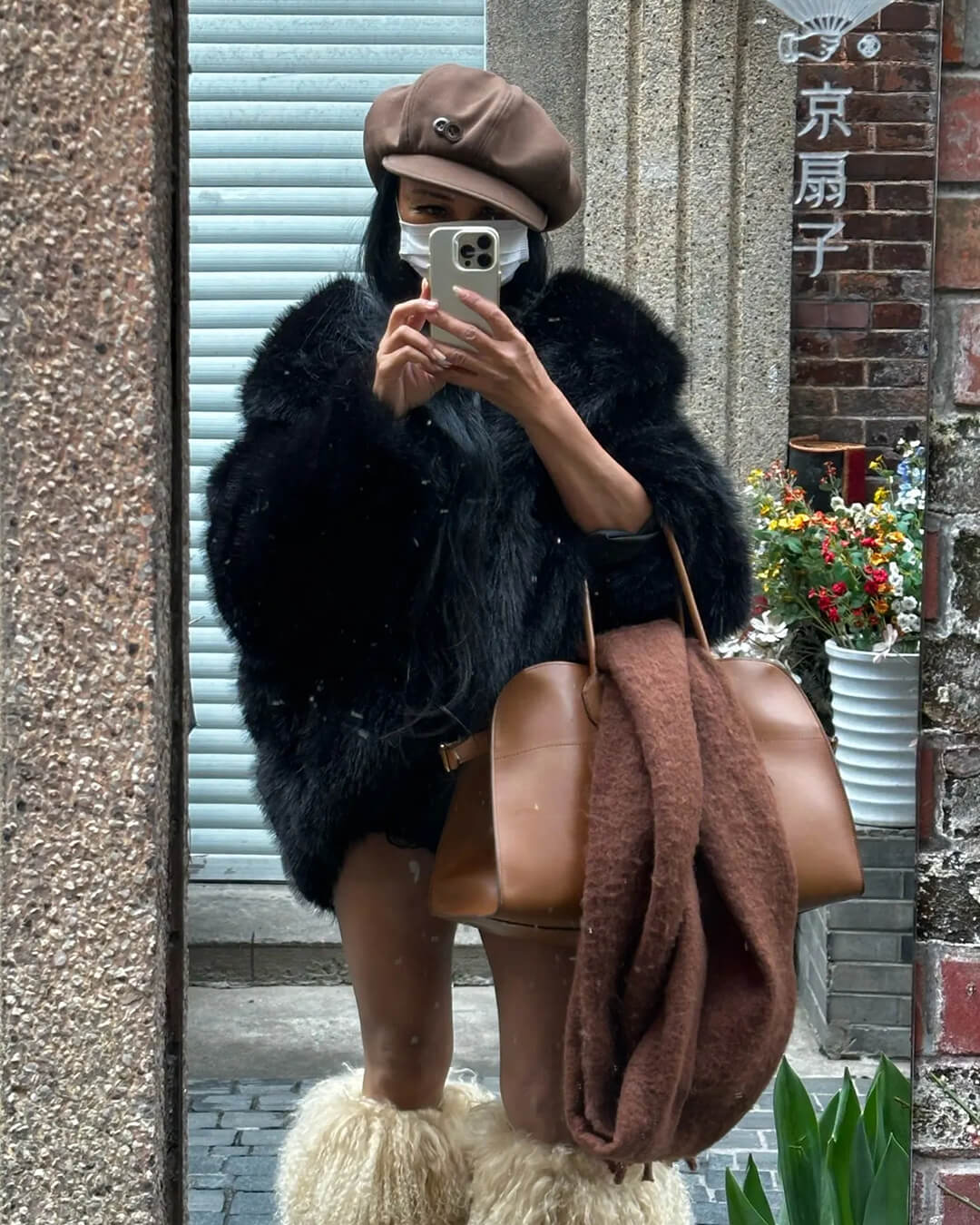 Manteau à capuche en fausse fourrure Nicki