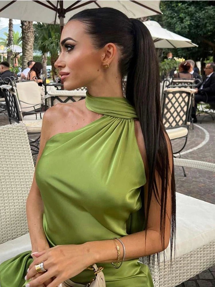 Robe en satin dos nu à col licou Noor