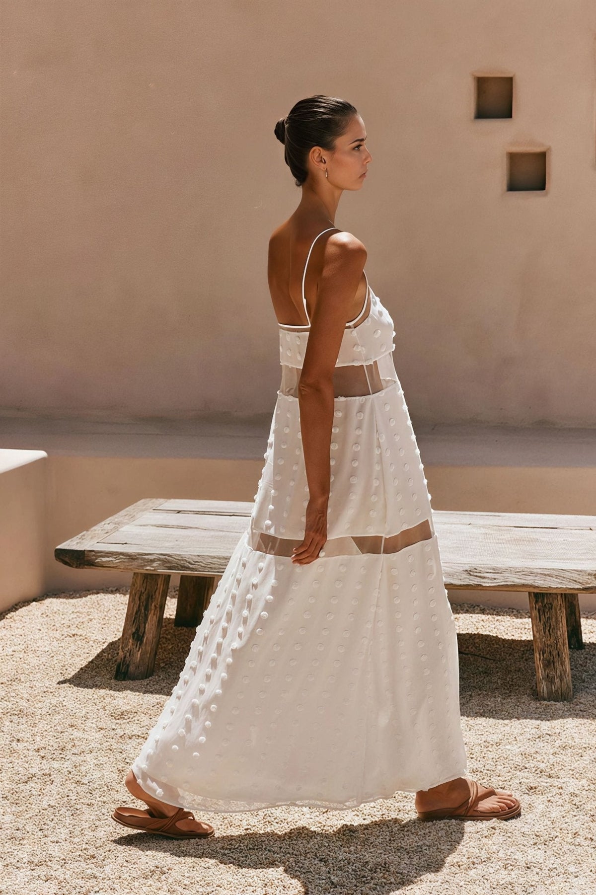 Robe Paloma à bretelles avec découpes florales