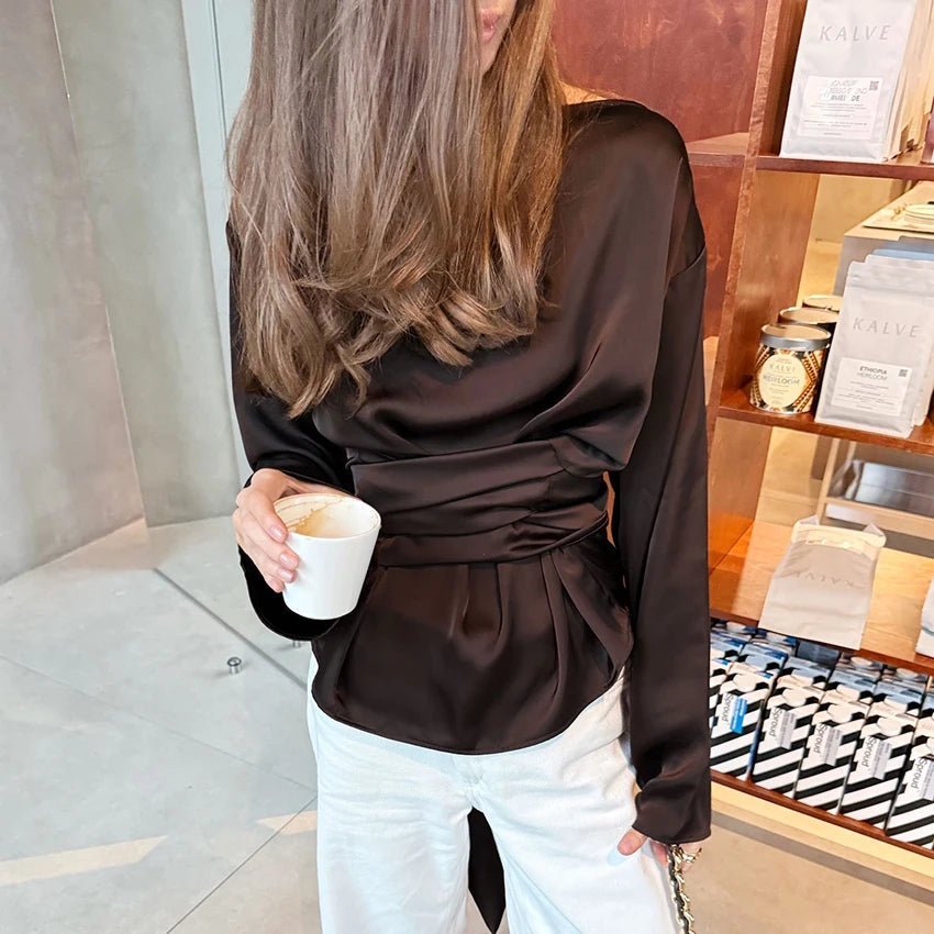 Blouse en satin Penelope à nouer dans le dos