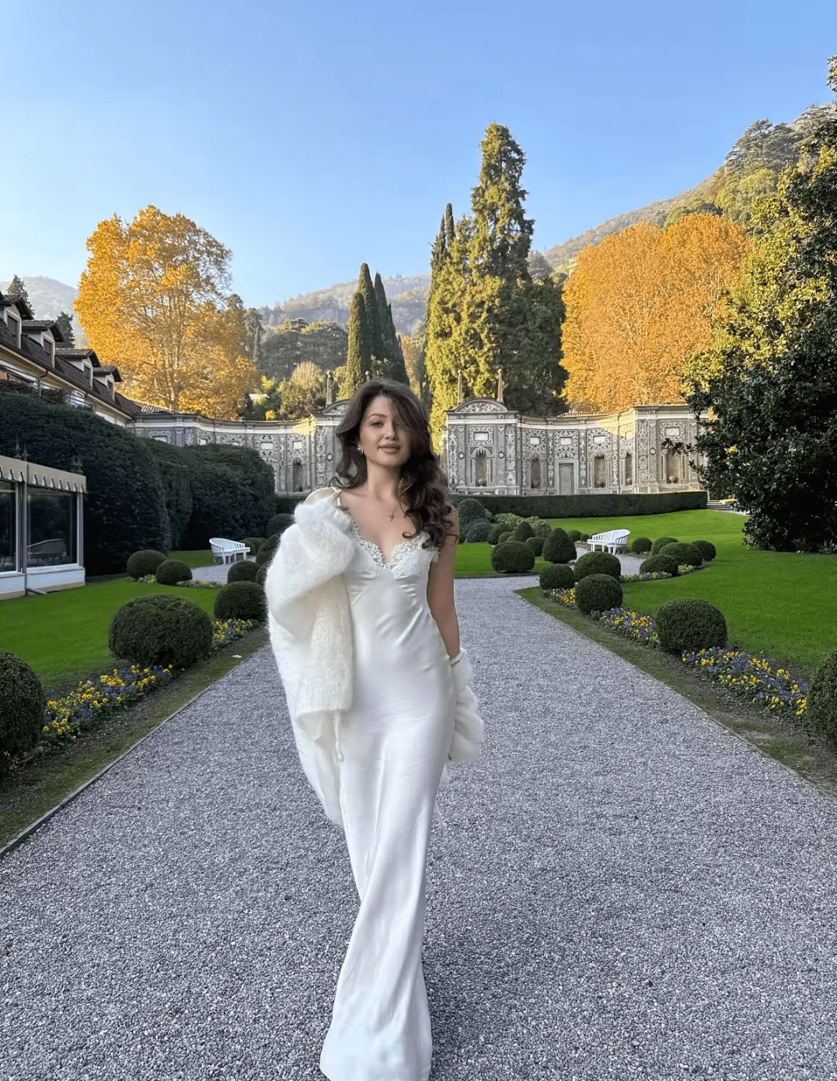 Robe longue Piper en satin et dentelle