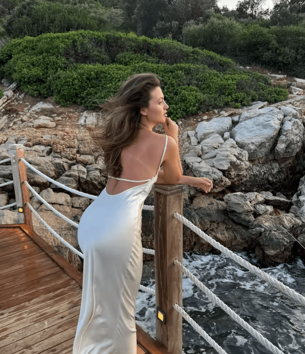 Robe longue Piper en satin et dentelle