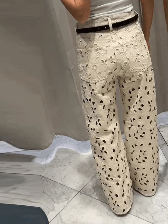 Jean droit Rachel taille haute en denim ajouré
