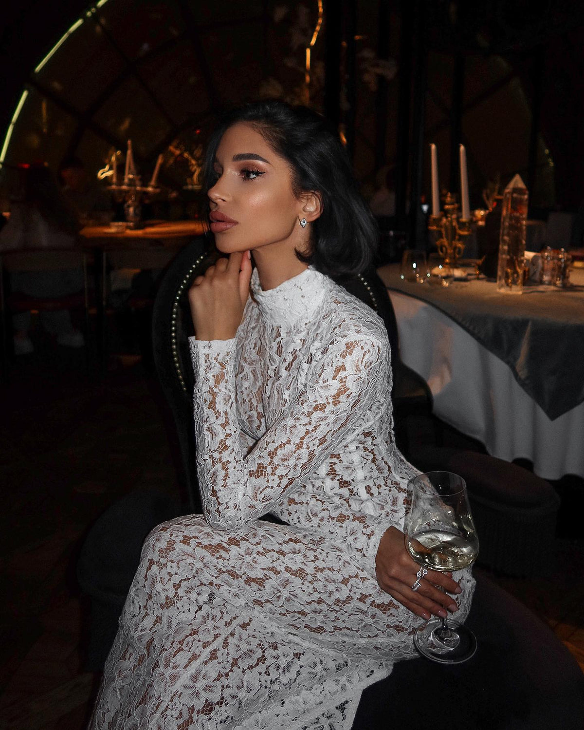 Robe longue en dentelle à col montant Raina