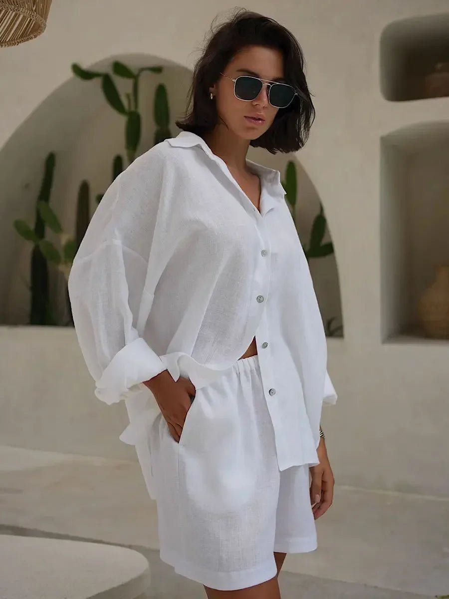 Ensemble Sally avec short, col à revers et manches bouffantes