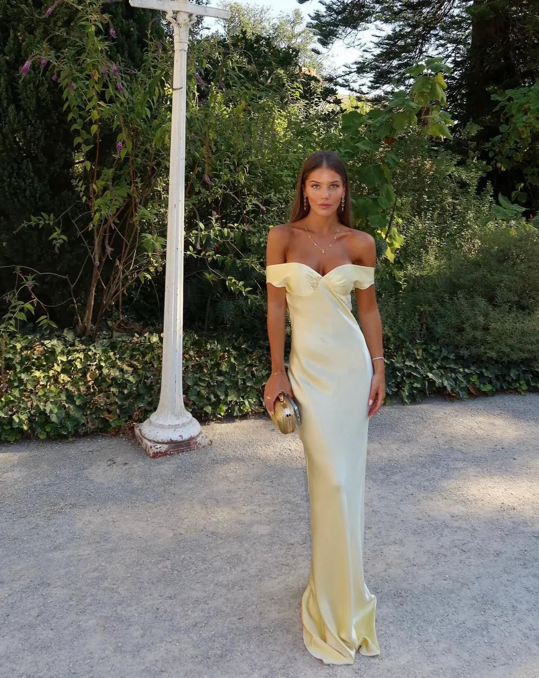 Robe longue Serene en satin dos nu