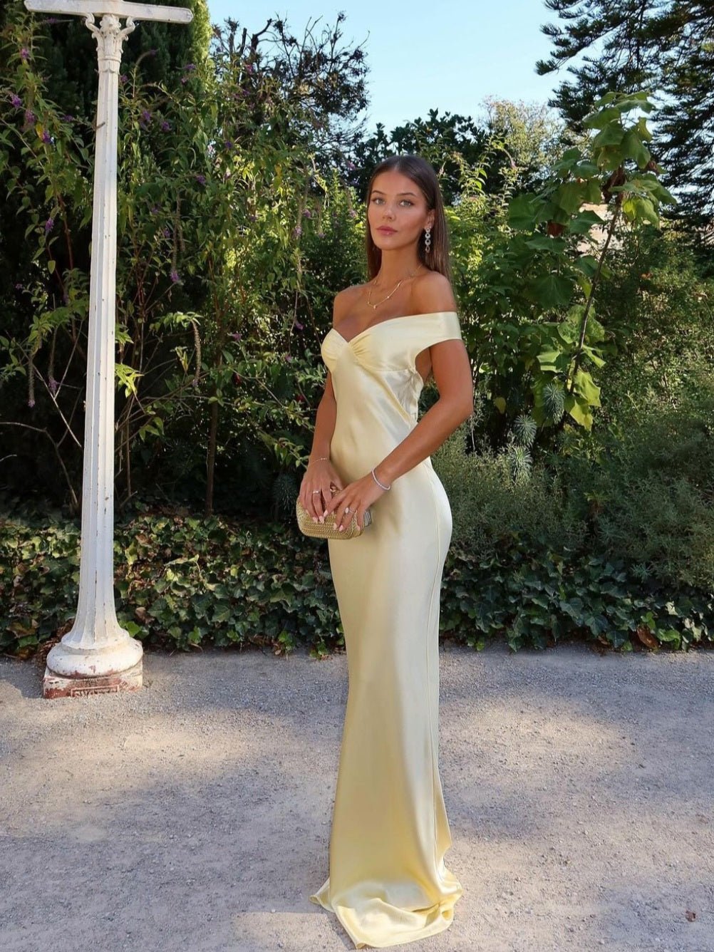 Robe longue Serene en satin dos nu