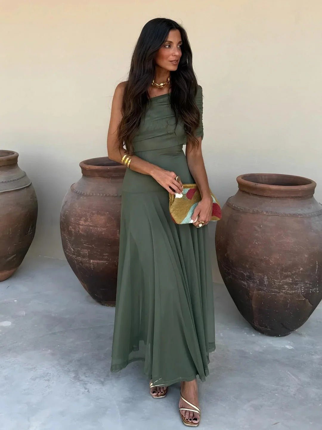 Robe longue Sienna froncée et épaules dénudées