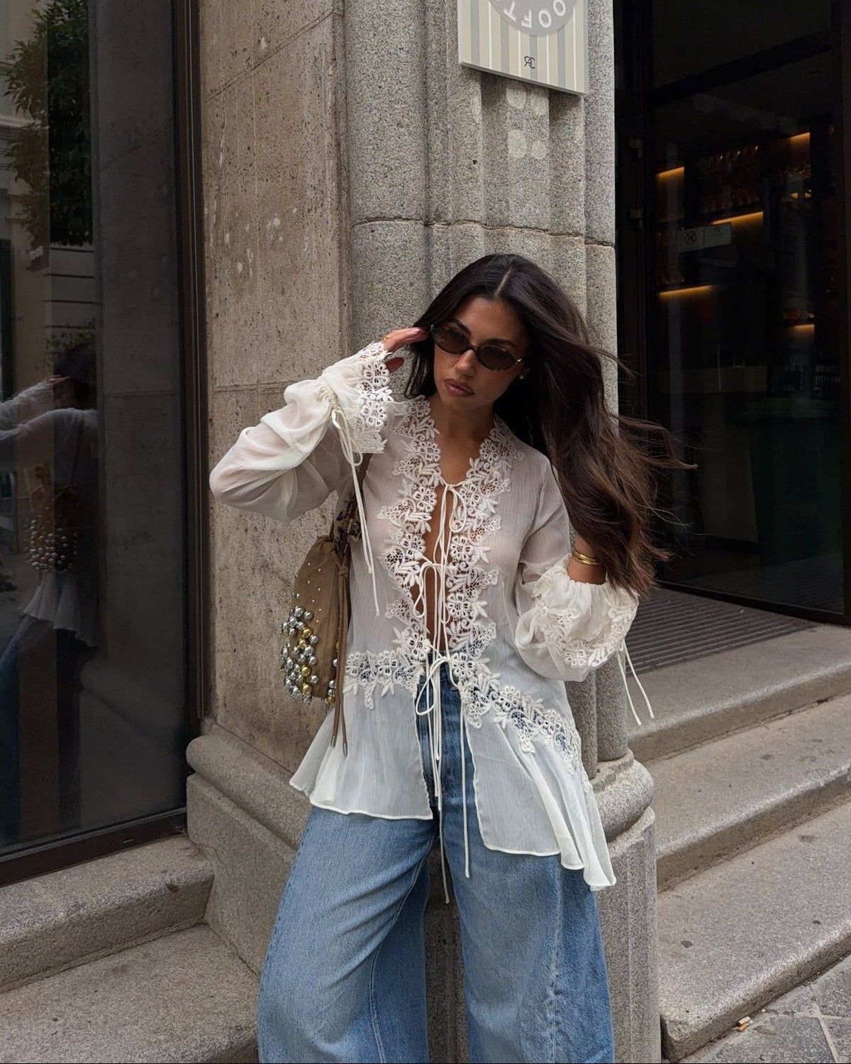 Top Simone en dentelle appliquée à nouer devant