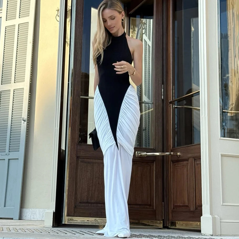Robe de soirée froncée sans manches