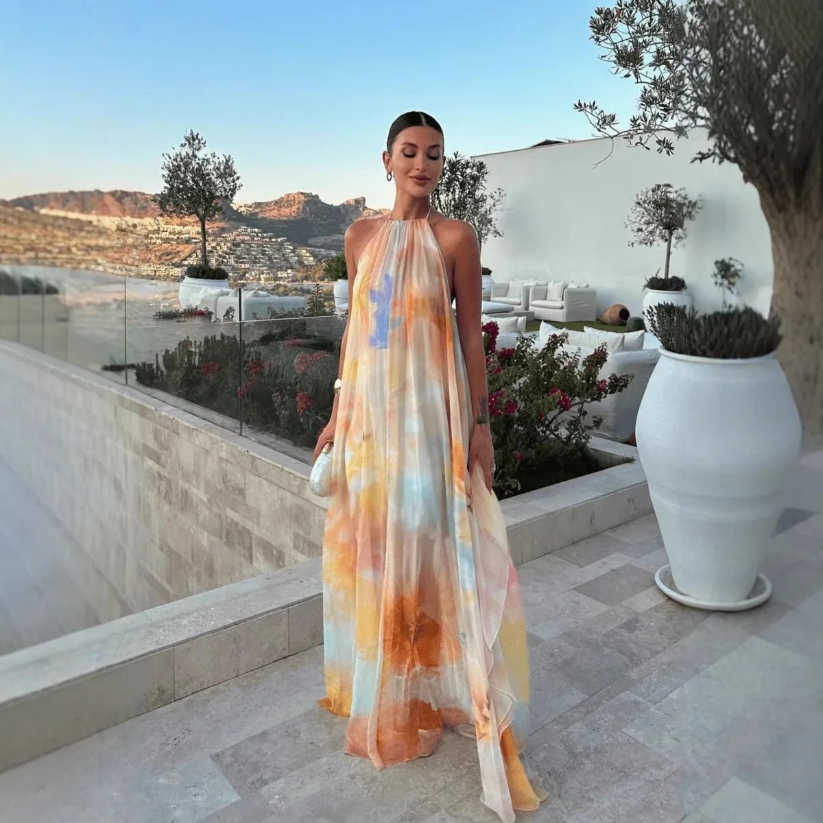 Robe longue Sophia à col licou et lacets