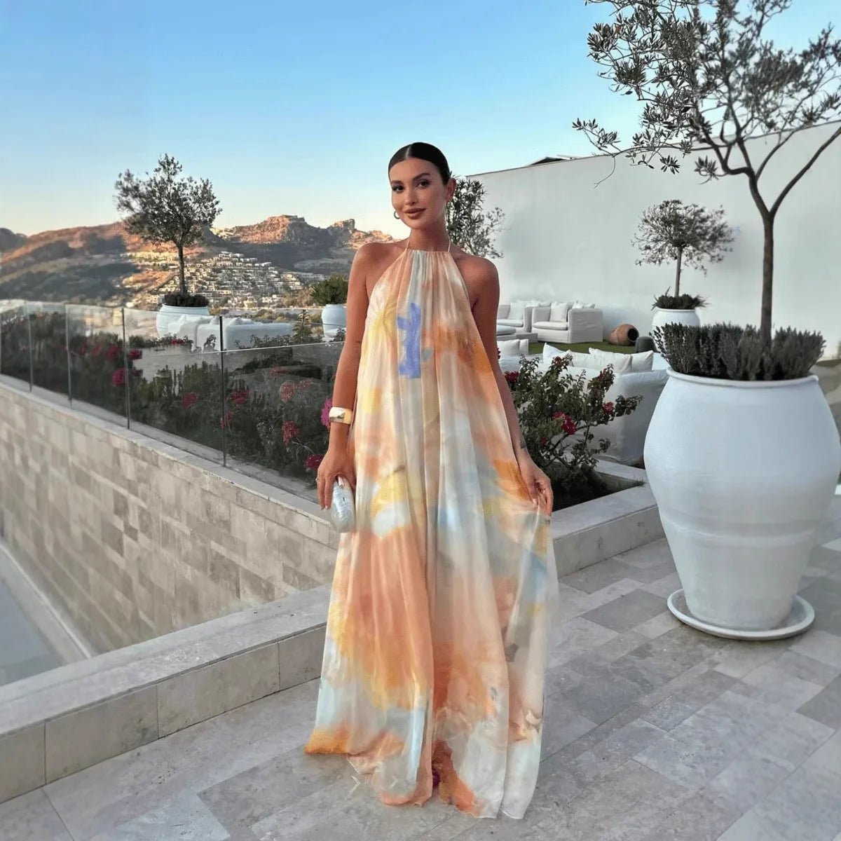 Robe longue Sophia à col licou et lacets
