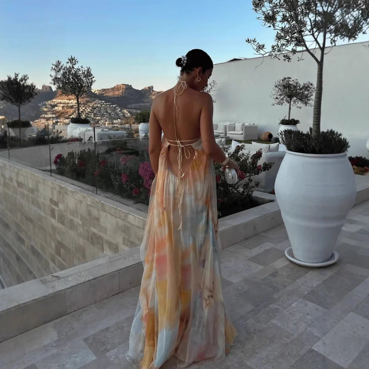 Robe longue Sophia à col licou et lacets
