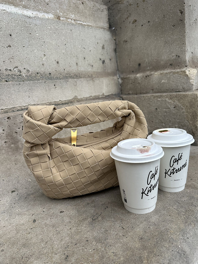 Mini sac à main tressé en daim