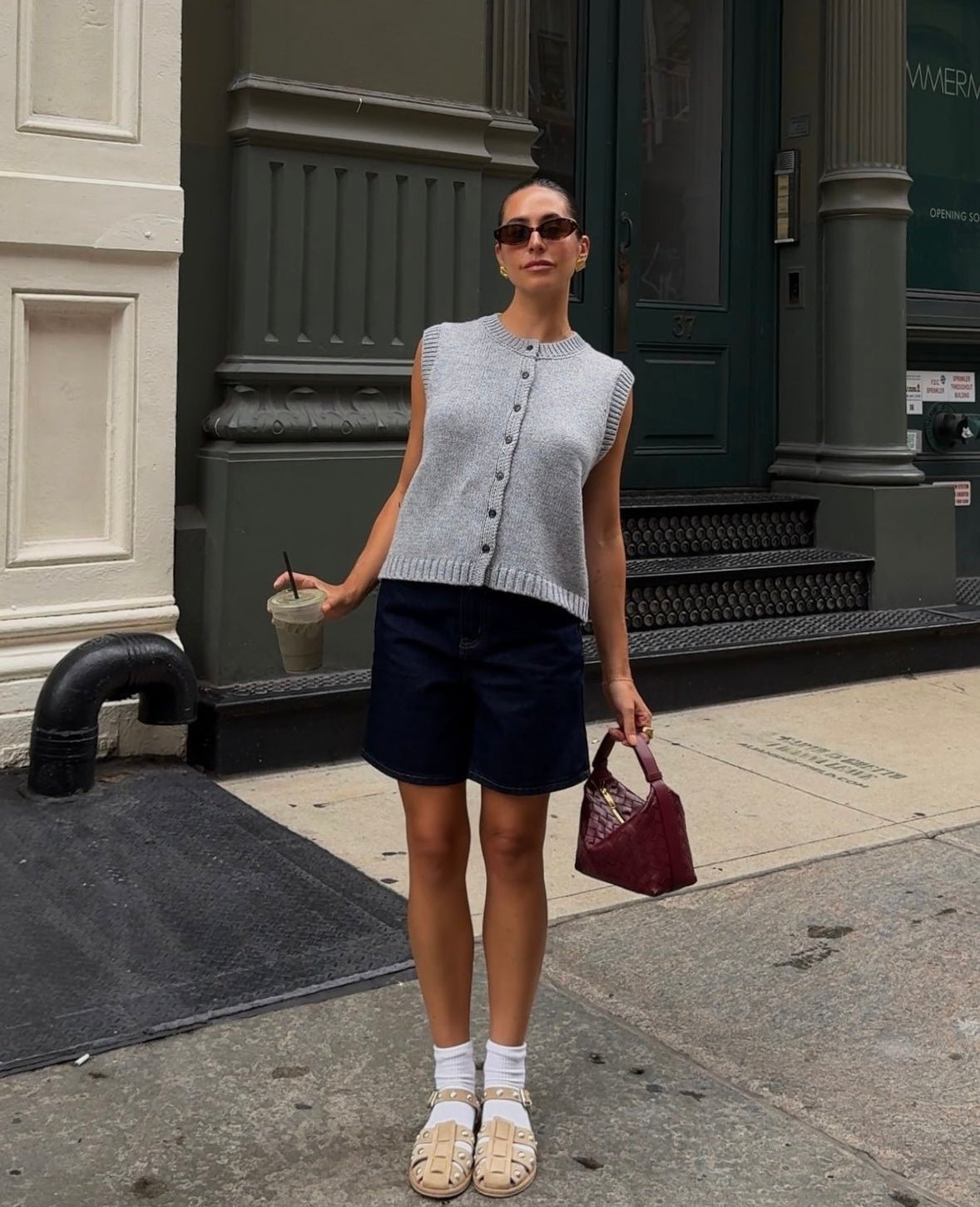 Gilet-cardigan en maille à boutons sur le devant Tori