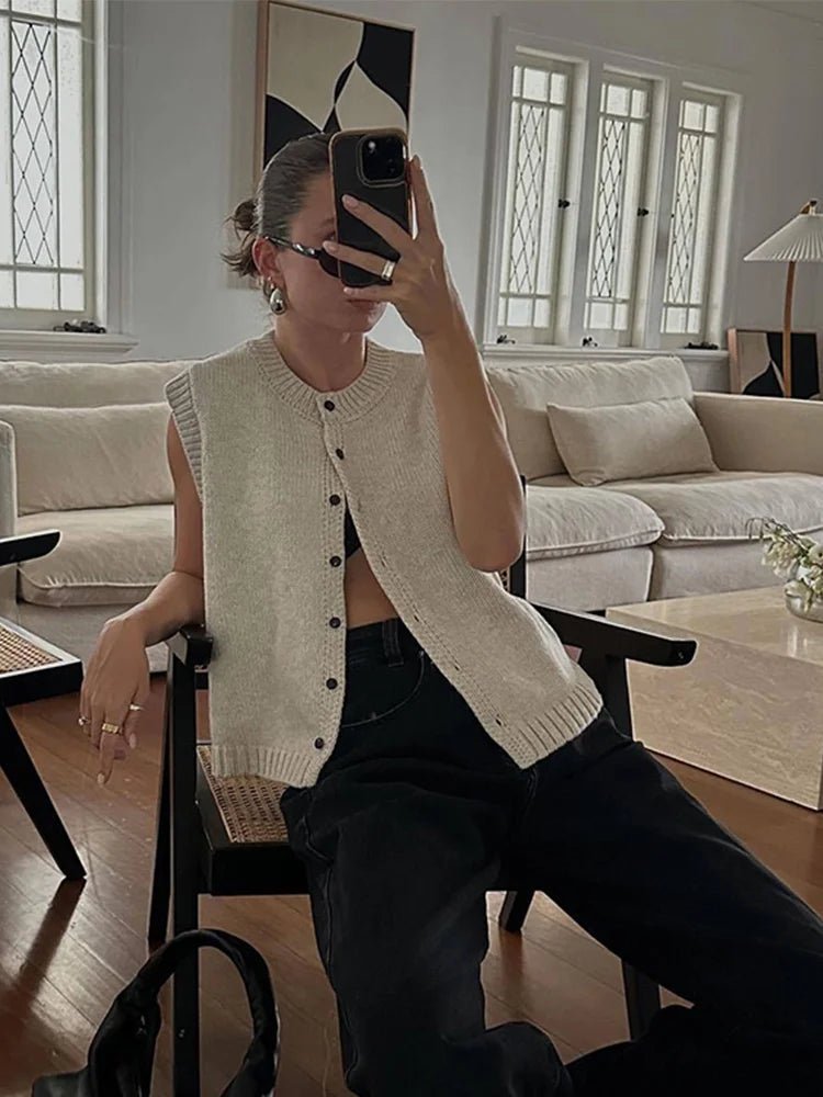 Gilet-cardigan en maille à boutons sur le devant Tori