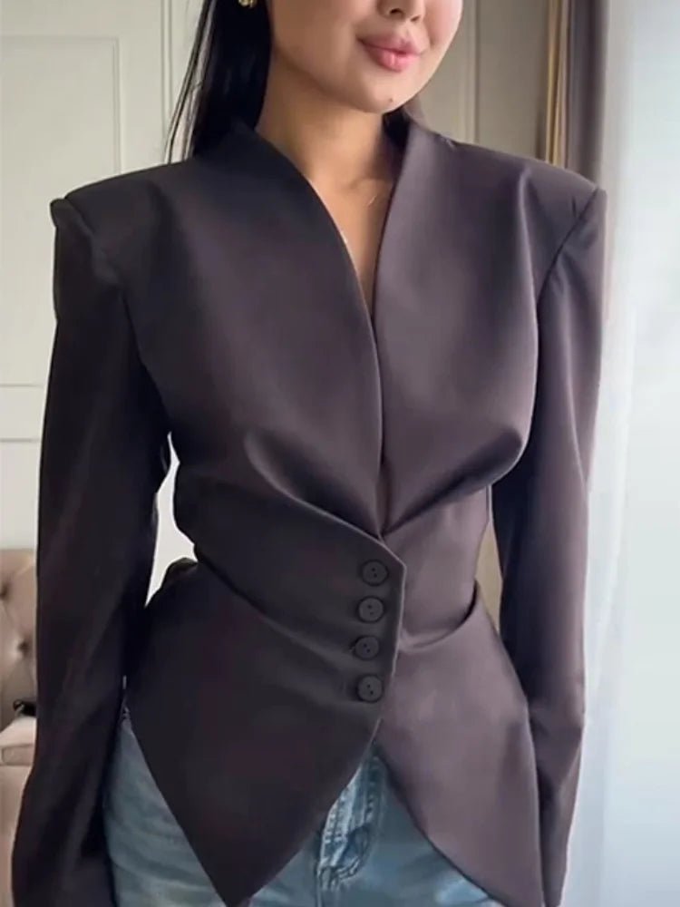 Blazer cintré structuré à épaules Tricia