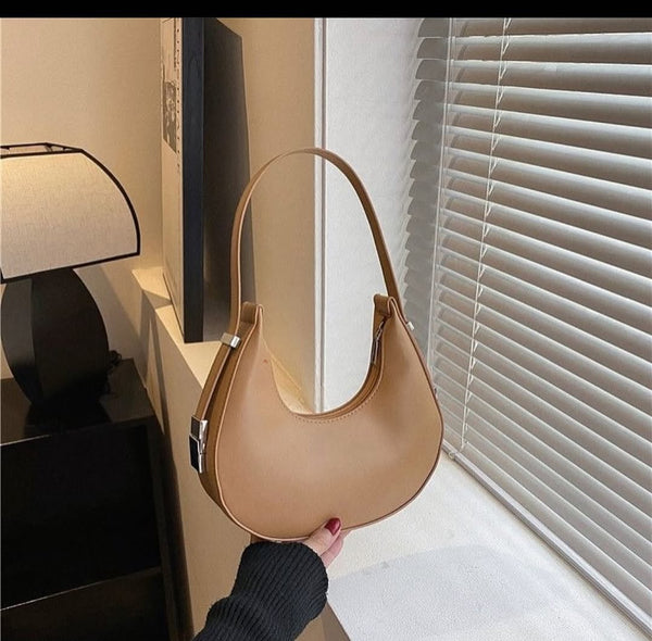 Tyla Leather Shoulder Bag
