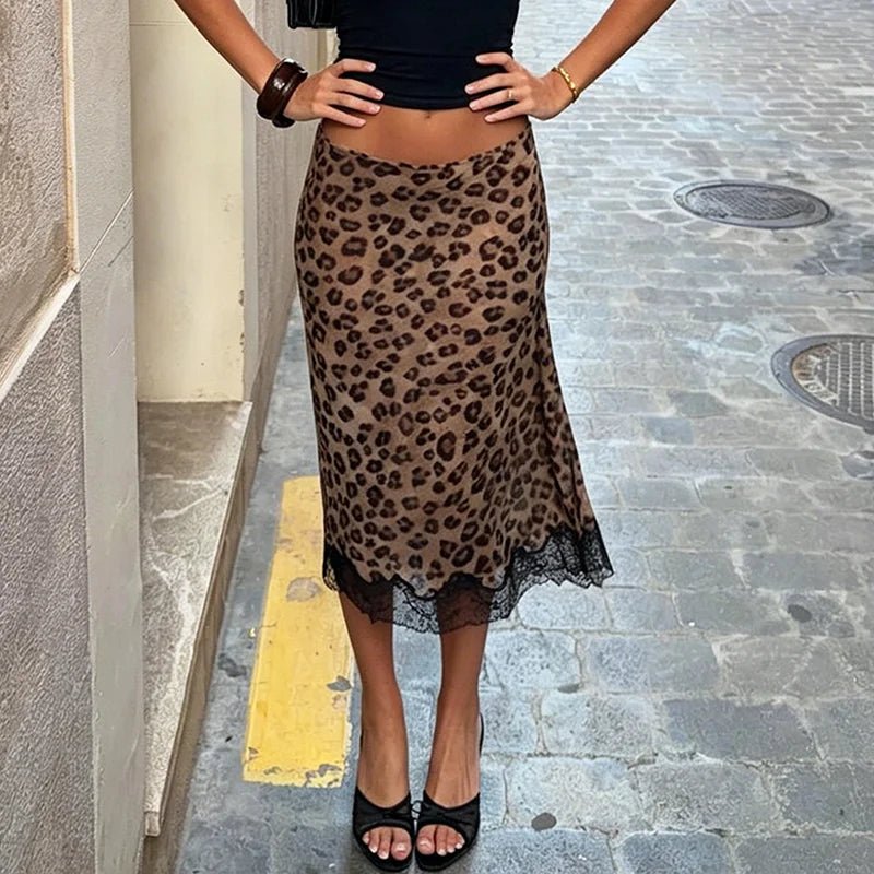 Jupe midi en dentelle à motif léopard Vera