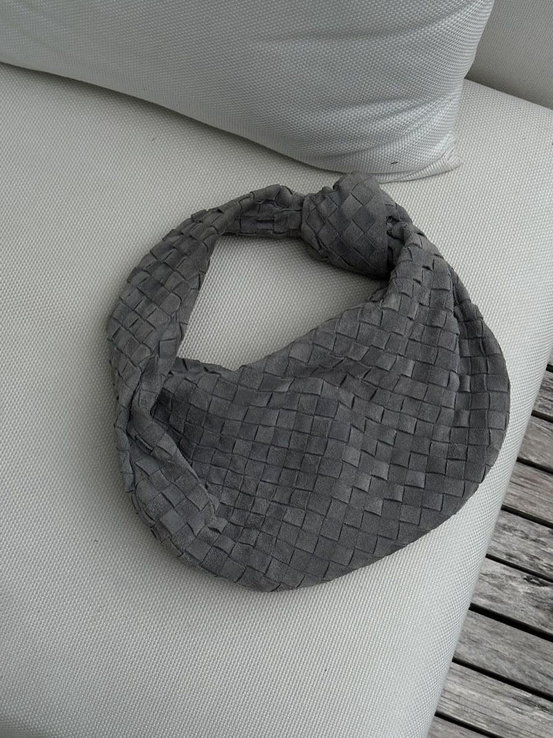 Sac tressé en daim, taille moyenne