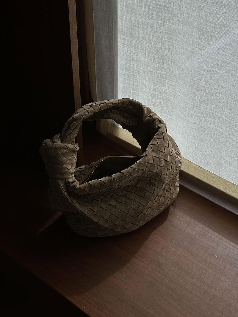 Sac tressé en daim, taille moyenne