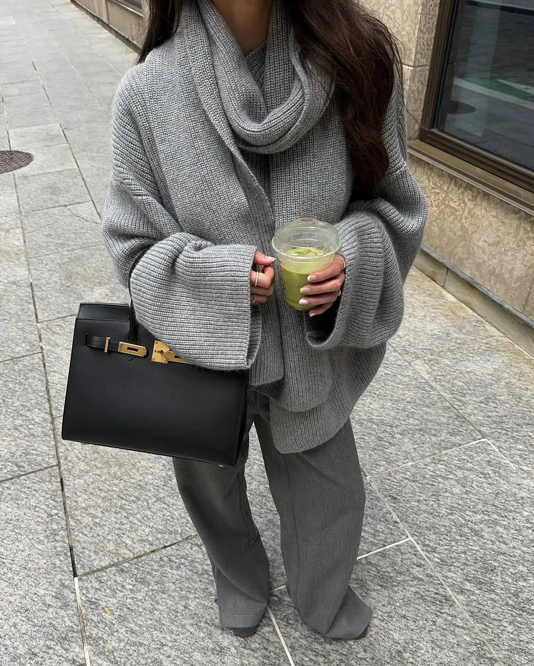 Pull en maille ample Xia avec écharpe