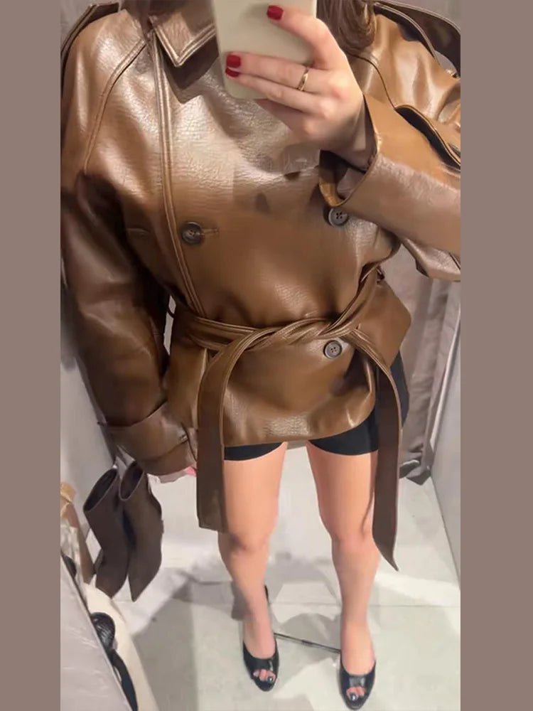 Trench-coat Xylia en similicuir ceinturé