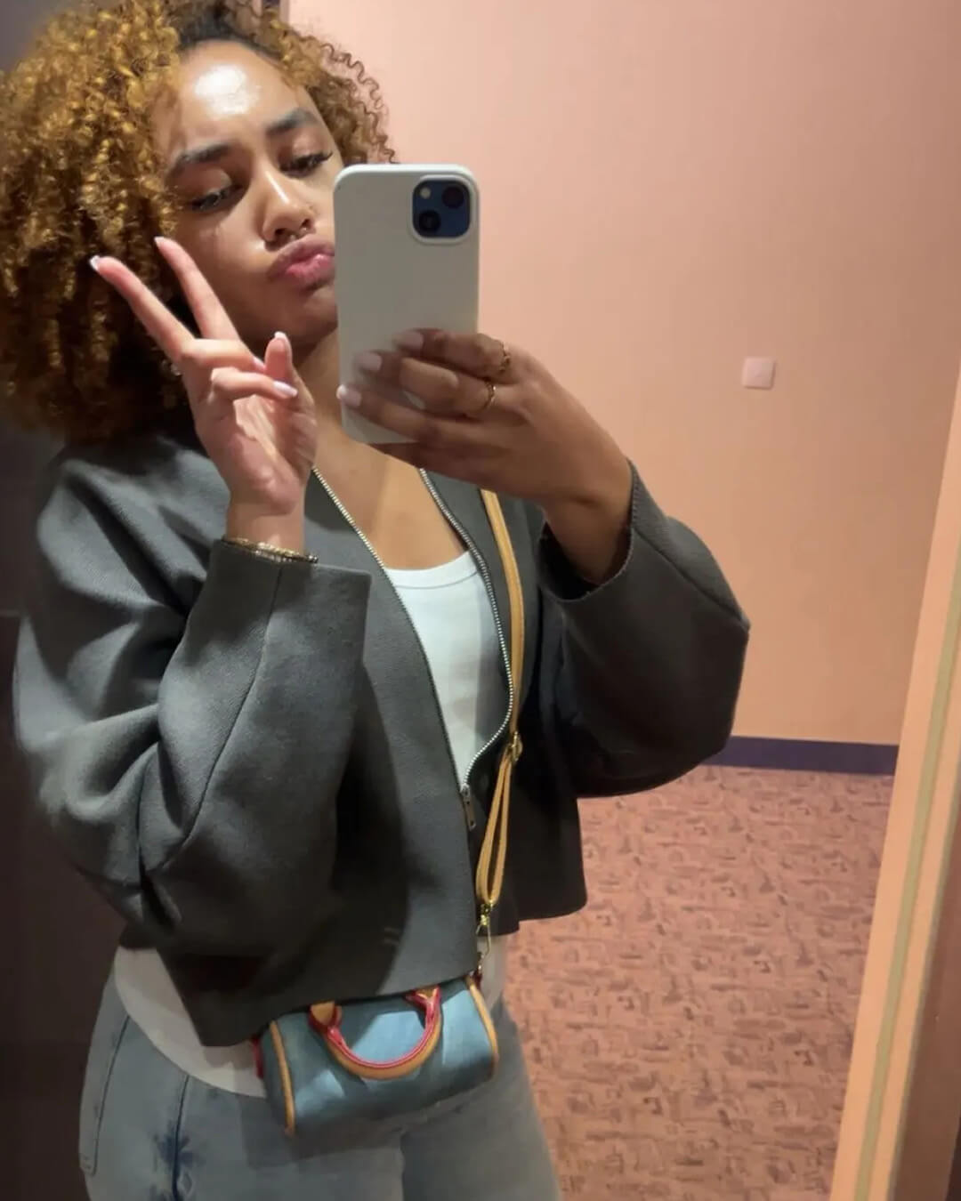Veste courte zippée Zarina