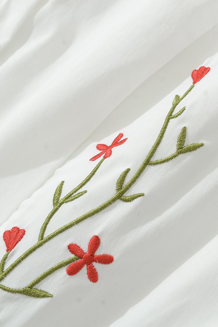 Robe courte Zofia sans manches brodée